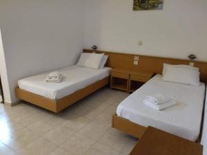 PHILIPPOS STUDIOS & APT