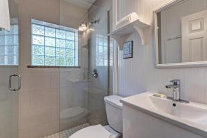 Barefoot Dreams - 201 - 76th E