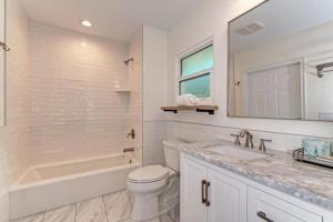 Barefoot Dreams - 201 - 76th E