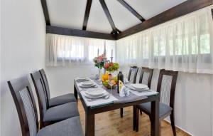 5 Bedroom Cozy Home In Desni Stefanki