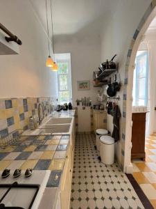 Beautiful garden apartment steps from the beach