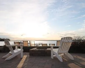 Bay Colony 774 - Upper - Merrifield