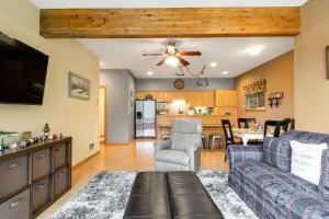 Lake Sutherland Ski Condo