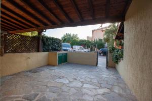 Limbara Ichnos House