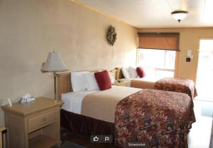 Standard Double Room room in Trail's End Motel