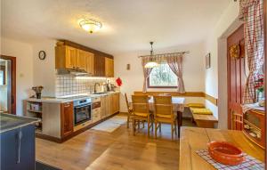 Beautiful Home In Mokronog With Sauna