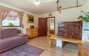 Beautiful Home In Mokronog With Sauna