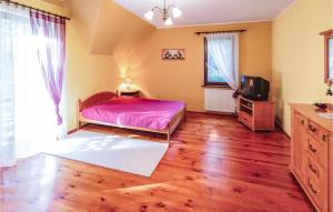 Beautiful Home In Swietajno With 5 Bedrooms, Sauna And Wifi