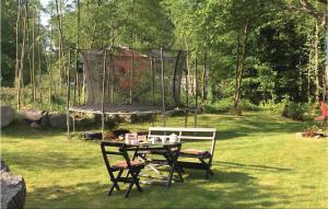 2 Bedroom Stunning Home In Örkelljunga