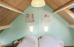 Lovely Home In Egmond Aan Zee With Wifi