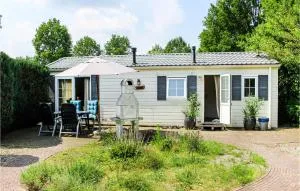 2 Bedroom Gorgeous Home In Rheezerveen - Rheezerveen