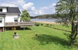 Nice Home In Vesterøy With Wifi - Hauge