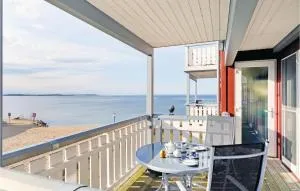 1 Bedroom Gorgeous Apartment In Rechlin - 雷希林