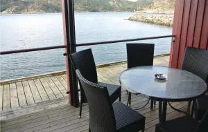 Cozy Apartment In Korshamn With Wifi - Grønsfjord