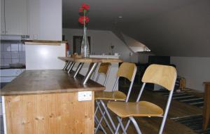 Beautiful Home In Lidhult With Kitchen