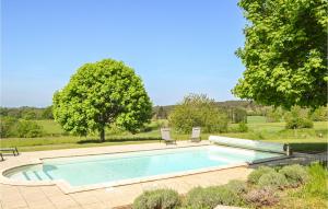 Maisons de vacances Awesome home in Campsegret with Outdoor swimming pool and 2 Bedrooms : photos des chambres