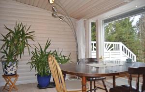 Cozy Home In Östra Ämtevik With Sauna