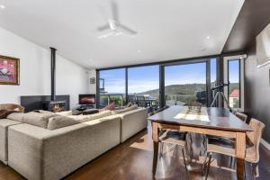 Breakers 12 - BYO Linen