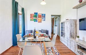 Awesome Home In Constantina With Wifi