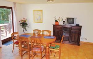 Nice Home In Faßbergheidesee With Wifi