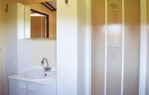 2 Bedroom Cozy Home In Gerolstein
