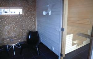 Stunning Home In Vaggeryd With Sauna