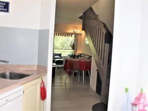 Appartements Appartement Villeneuve-Loubet, 2 pieces, 4 personnes - FR-1-252A-78 : photos des chambres