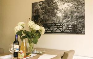 1 Bedroom Lovely Home In Retranchement