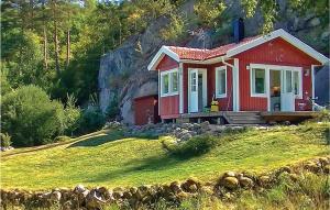 Beautiful home in Fjllbacka with 2 Bedrooms and WiFi
