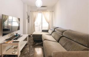 Stunning Apartment In Torrevieja