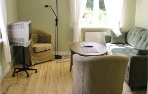 1 Bedroom Cozy Home In Vimmerby