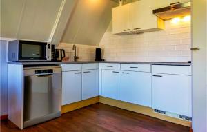 Lovely Home In Gramsbergen With Wifi