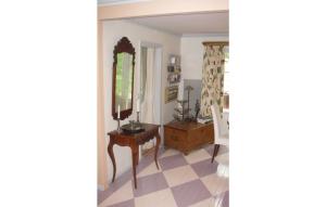 3 Bedroom Beautiful Home In Trosa