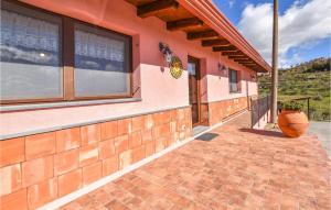 2 Bedroom Amazing Home In Troina