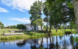 Cozy Apartment In Lagan With Wifi