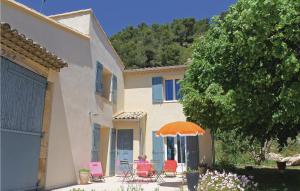 Maisons de vacances Beautiful home in Merindol with 2 Bedrooms, WiFi and Outdoor swimming pool : photos des chambres