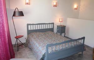 Maisons de vacances 2 Bedroom Cozy Home In Merindol : photos des chambres