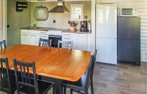 Gorgeous Home In Svanskog With Kitchen