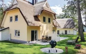 Reetdachhaus Kiek In Wald - Kutzow