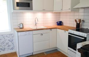 Stunning Home In Gislaved With Wifi