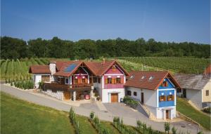 Haus In Gaas Mit Panoramablick