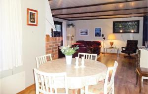 Four-Bedroom Holiday Home In Hasslo