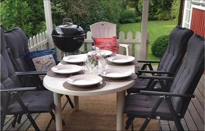 Lovely Home In Saltsjö-Boo With Sauna