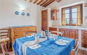 Beautiful Home In Cetona With Wifi