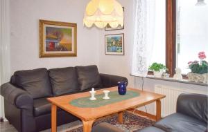 Three-Bedroom Holiday Home In Almhult