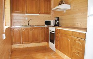 Holiday Home Anolfsbyn Mellerud Ii