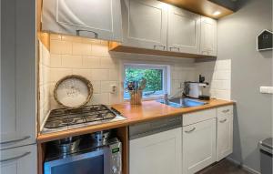 Awesome Home In Emst With Kitchen