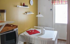 Holiday Home Tived With Fireplace I