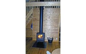 2 Bedroom Amazing Home In Åsenhöga