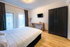 Deluxe Central Rooms